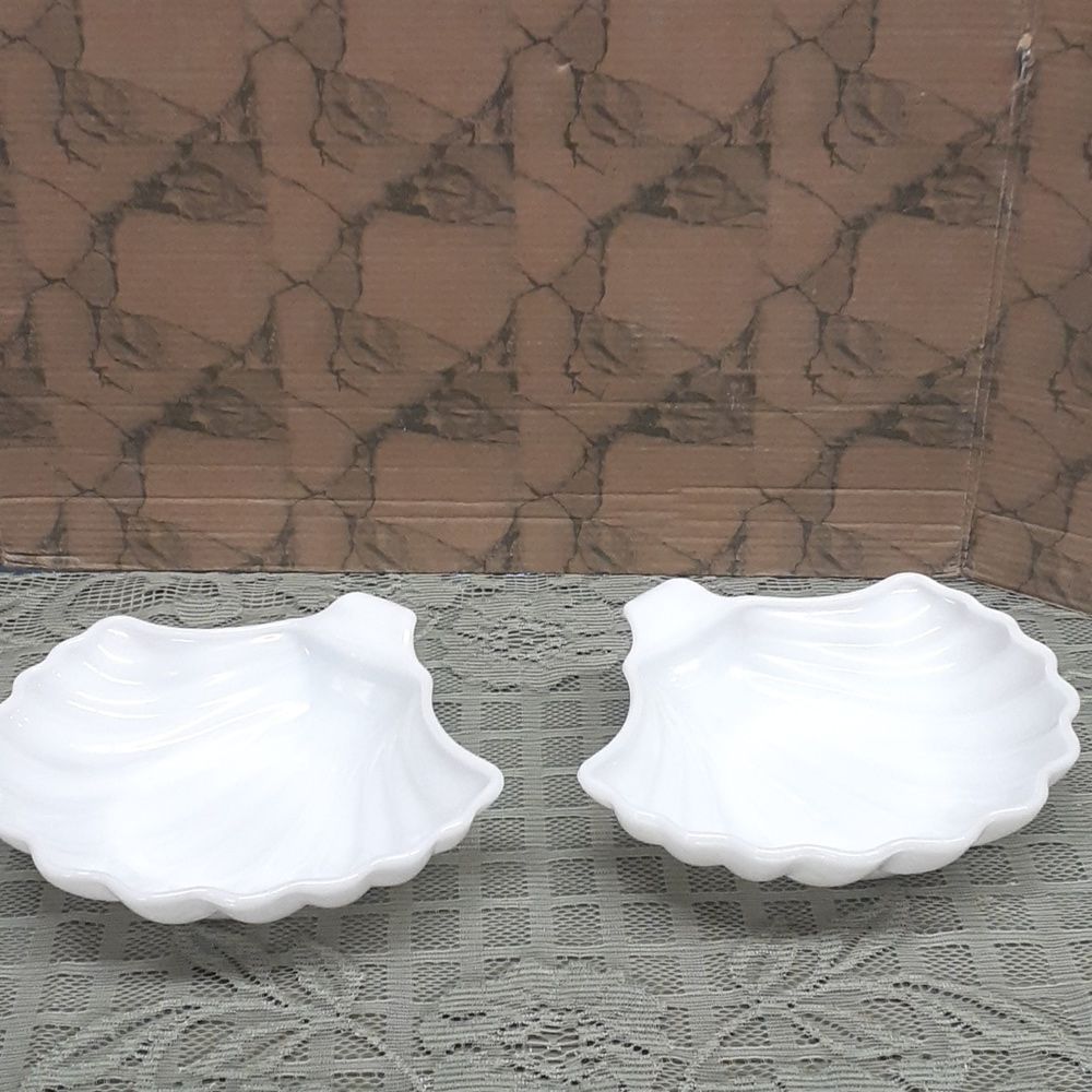 Set of 2 - Vintage Seashell Shaped Milk Glass Dishes w/ Curved Fingertip Handles